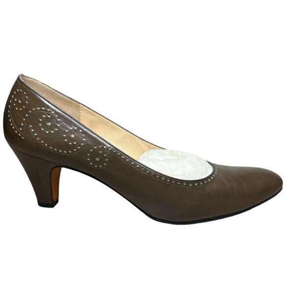 Salvatore Ferragamo Extra Narrow Brown Perforated Pumps Women’s 8 - Picture 1 of 8